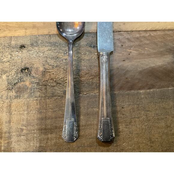 Vintage Oneida Wm A Rogers PARK LANE Silverplate Flatware Set 38pc w/ Chest - Picture 13 of 13